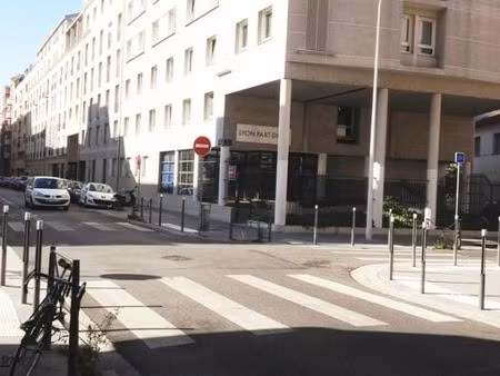 parking 10 m² lyon