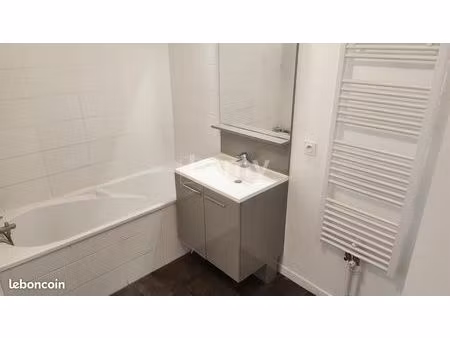 appartement 3 pièces 60 m²