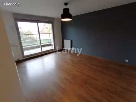 appartement 3 pièces 64 m²