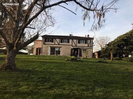 maison 6 pièces 216 m²