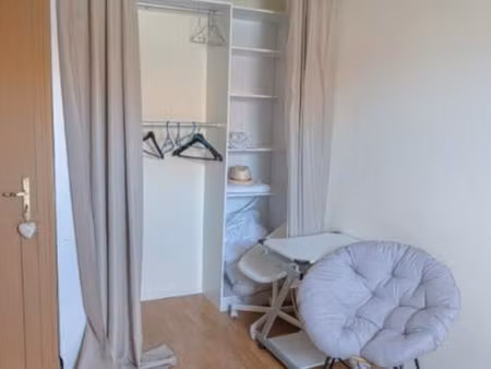 chambre 1 pièce 9 m²