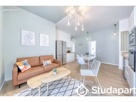chambre 1 pièce 11 m²