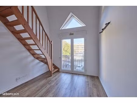 studio 1 pièce 22 m²