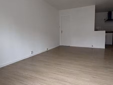 studio 1 pièce 25 m²