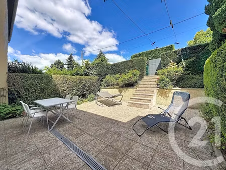 vente appartement 5 pièces 130.5 m² à le puy-en-velay (43000)  239 900 €