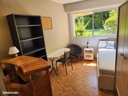 studio au calme avec piscine