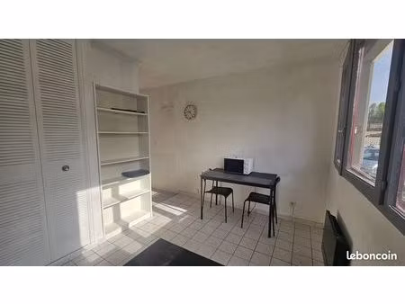 studio 1 pièce 15 m²