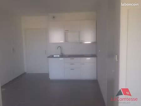 studio 1 pièce 28 m²