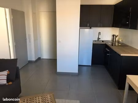 appartement t2 chateaurenard avec parking
