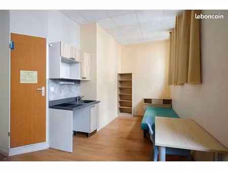 studio 1 pièce 18 m²