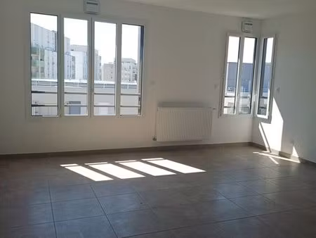 lumineux t3 neuf lyon 8 proche quartier monplaisir