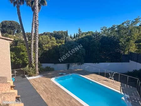 propriété 8 pièces 162 m²