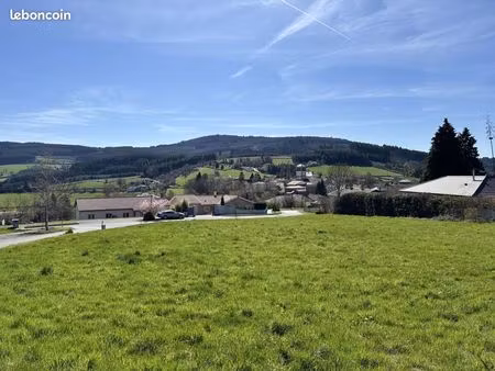 terrain 573 m² propières
