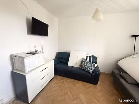 studio 1 pièce 18 m²