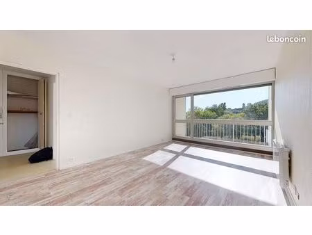 appartement 2 pièces 53 m²