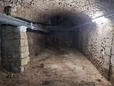 caves voûtées – centre historique aix