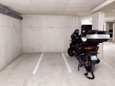 lot 7 parking moto à vendre sur marseille