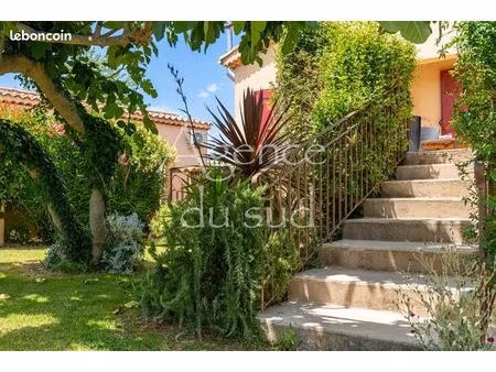 villa 4 pièces 120 m²
