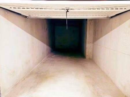 garage box double 28m² (13004 : chartreux/chutes-lavie)