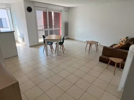 vends appartement t3 traversant caluire et cuire
