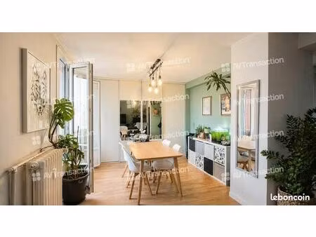 metro gratte ciel -t3 64 m² renove -balcons- climatise - parking