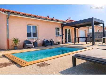 villa 4 pièces 82 m²