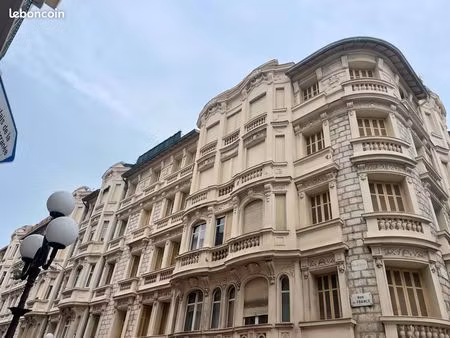 nice carré d’or – rue de france – 4 pièces traversant 90 m² avec ascenseur