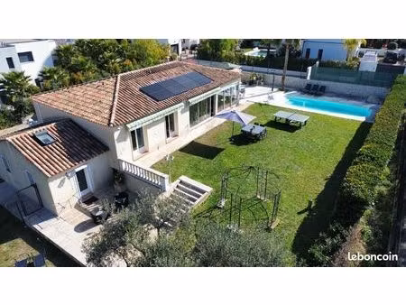 studio 1 pièce 23 m²