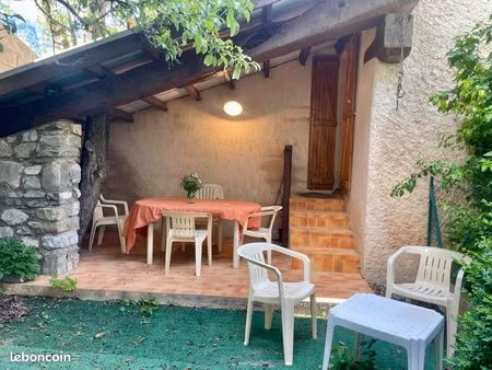 studio avec jardin