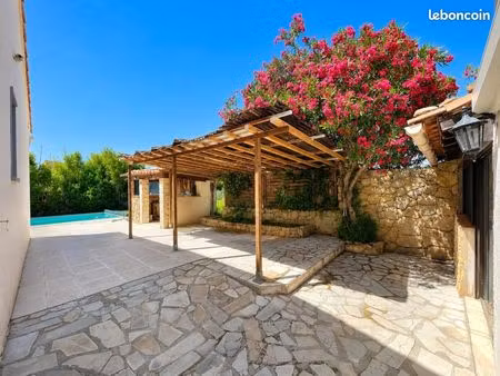 maison 4 pièces 135 m²