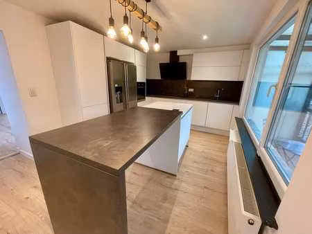 magnifique duplex lumineux de 130m² avec terrasse et balcon