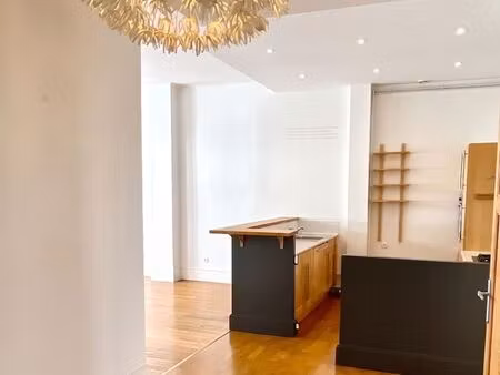 appartement 3 pièces 81 m²