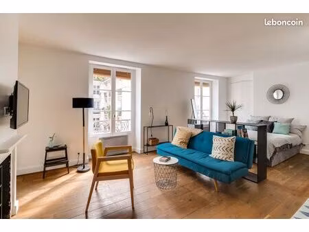 beau studio de 32m2  loué meublé
