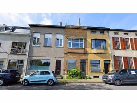 instapklare woning met 3 slaapkamers en terras nabij het ...