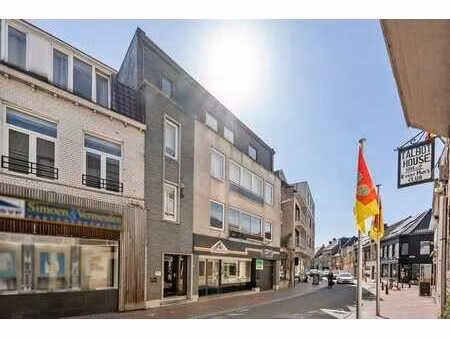 bâtiment commercial de 373 m² au centre de poperinge.