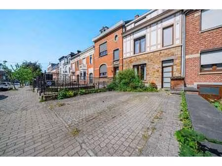 verviers (quartier des hougnes) : maison de caractère
