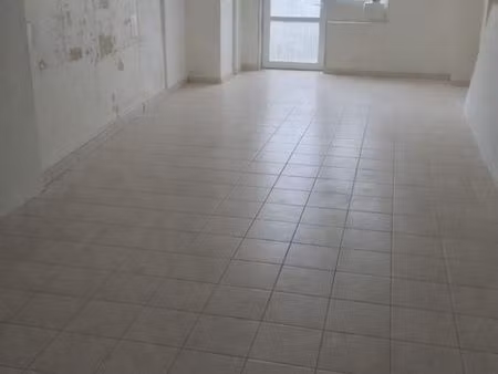local nu 40 m2