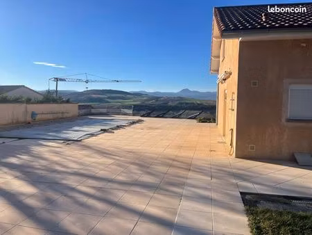 maison 8 pièce 180 m²