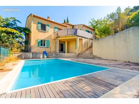 maison 5 pièces 163 m²