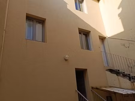 t3 duplex de 49 m² - cœur de riom  au calme