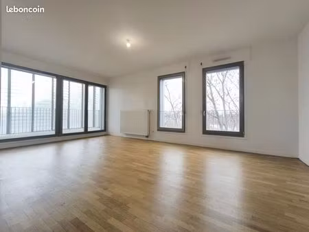 appartement 3 pièces 73 m²