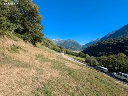 terrain constructible de 1035m2
