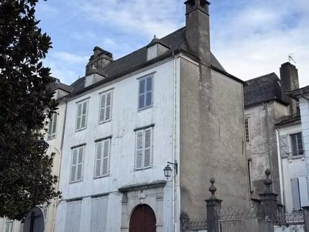 immeuble 11 pièces 399 m²