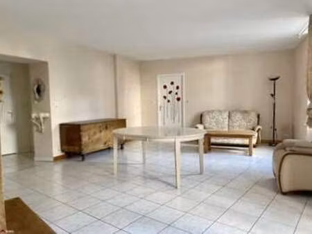 vente appartement 6 pièces et plus à luçon (85400) : à vendre 6 pièces et plus / 122m² luç