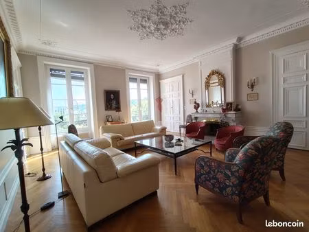 a vendre - appartement 4 chambres + studio - 241 m²