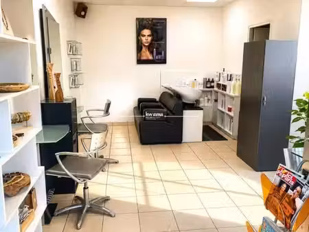 fonds de commerce coiffure 46 m²