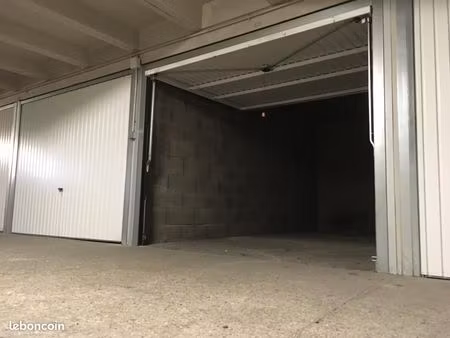 garage/box 13 m² decines charpieu