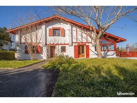 villa 6 pièces 193 m²