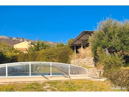 terrain 1 393 m² vence