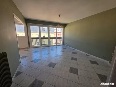 appartement t3/4 centre ville